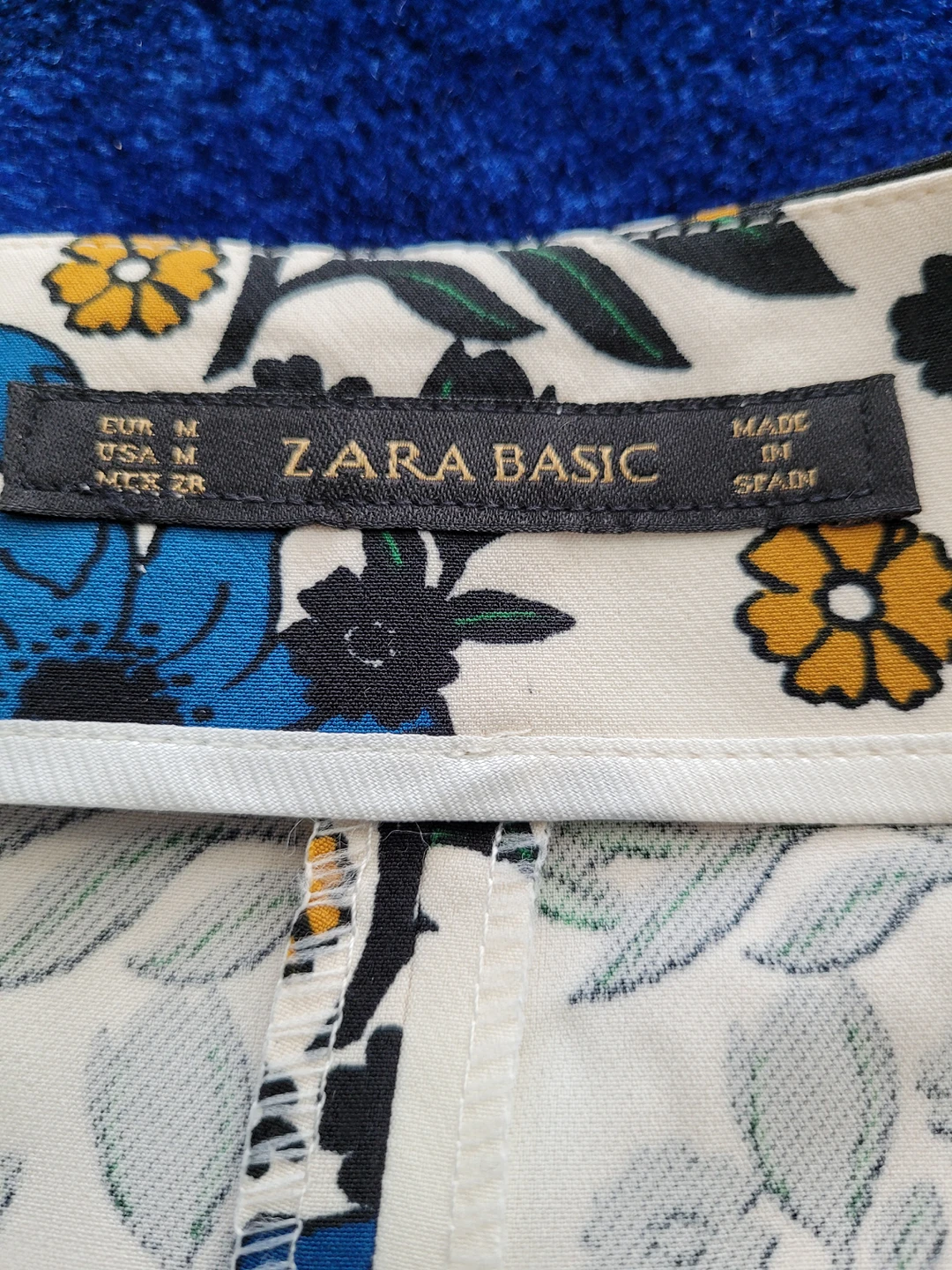 Brand new Zara slim Skirt-Medium - photo 3