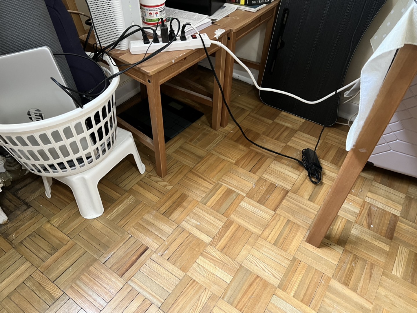 IKEA dining table - photo 3