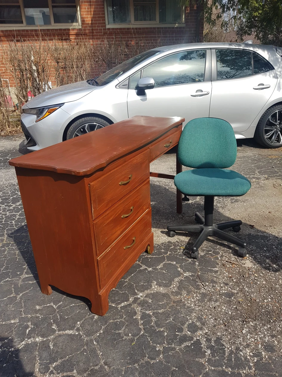 wooden computer desk - photo 2