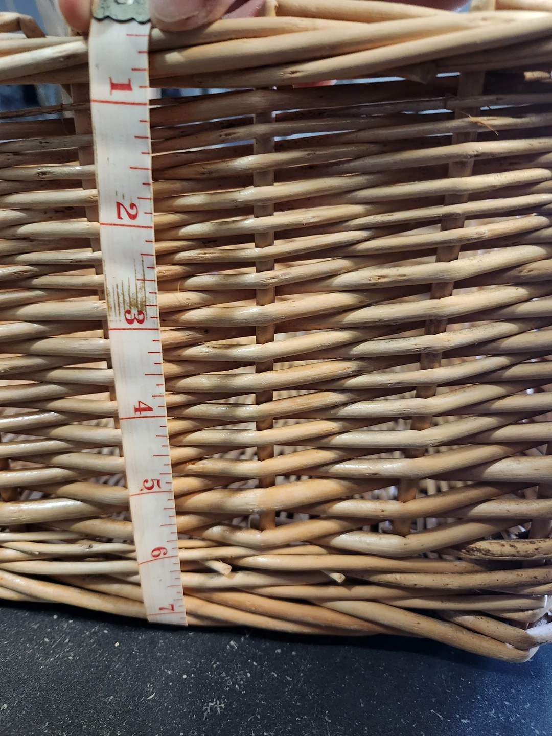 Wicker storage basket image indicator(4)