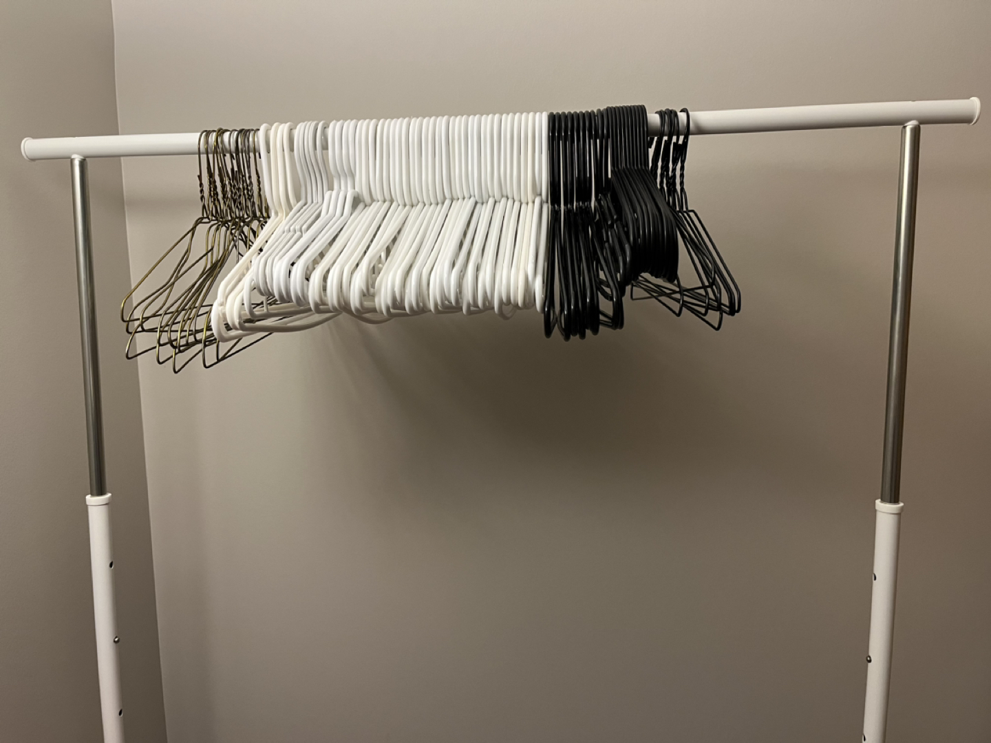 IKEA clothes rack - photo 3