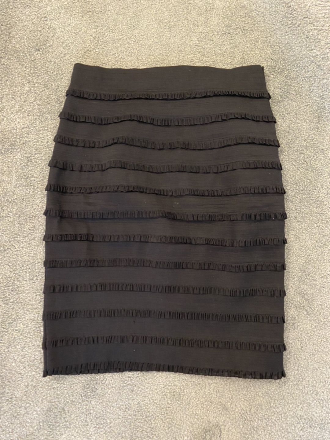 Black Stretchy Skirt with Little Ruffles image indicator(3)