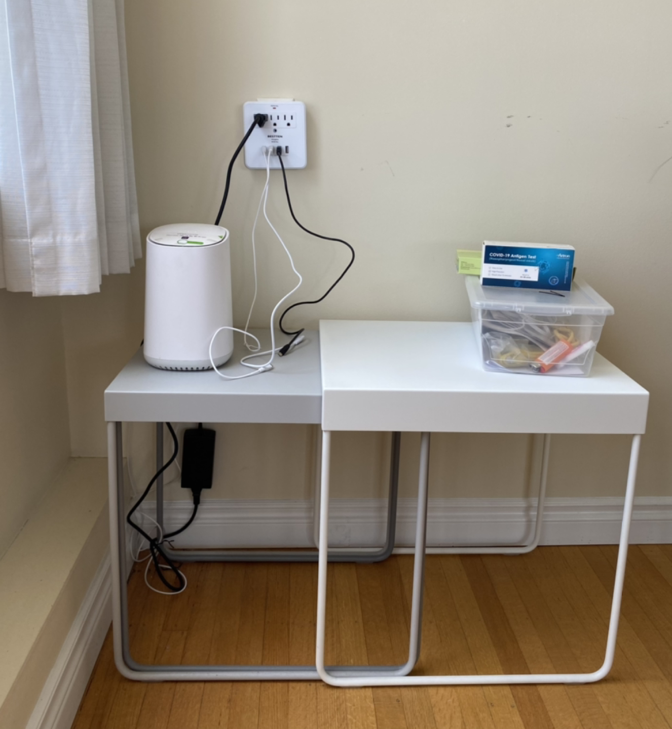 A set of flexible storage table image indicator(4)