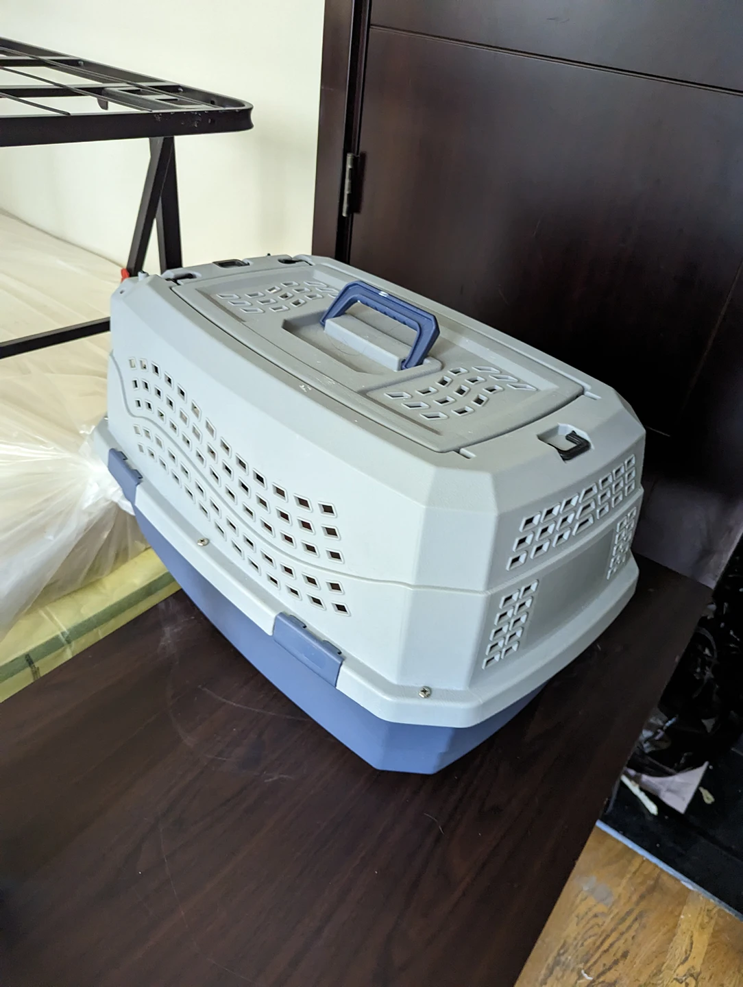 Pet carrier