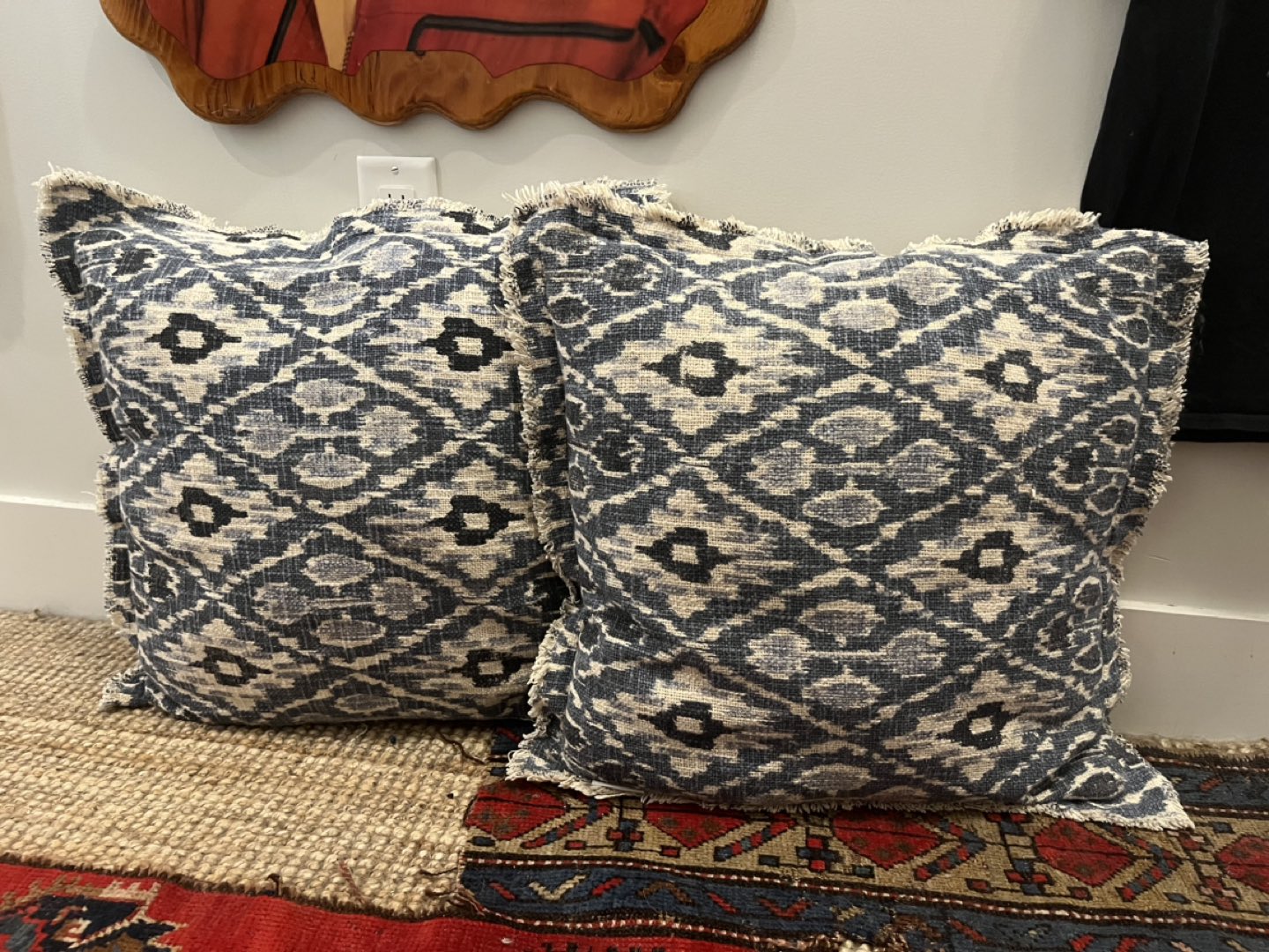 2 blue and cream throw pillows - photo 2