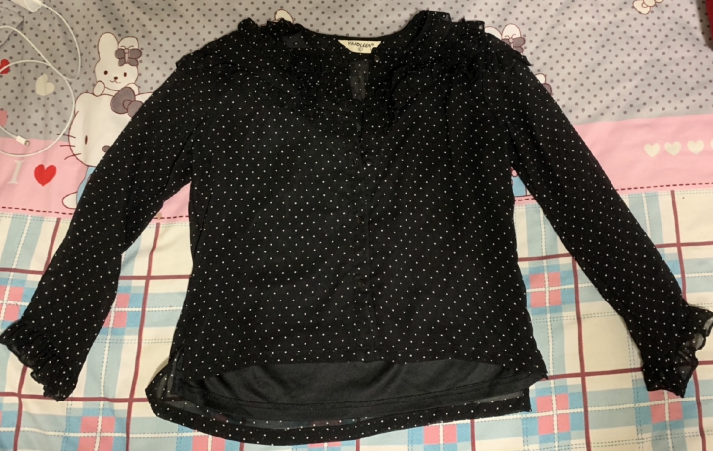 Black top thumbnail