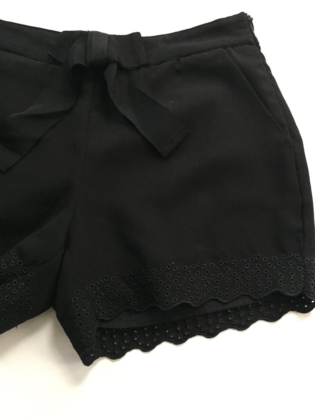 Black scalloped shorts xs image indicator(2)