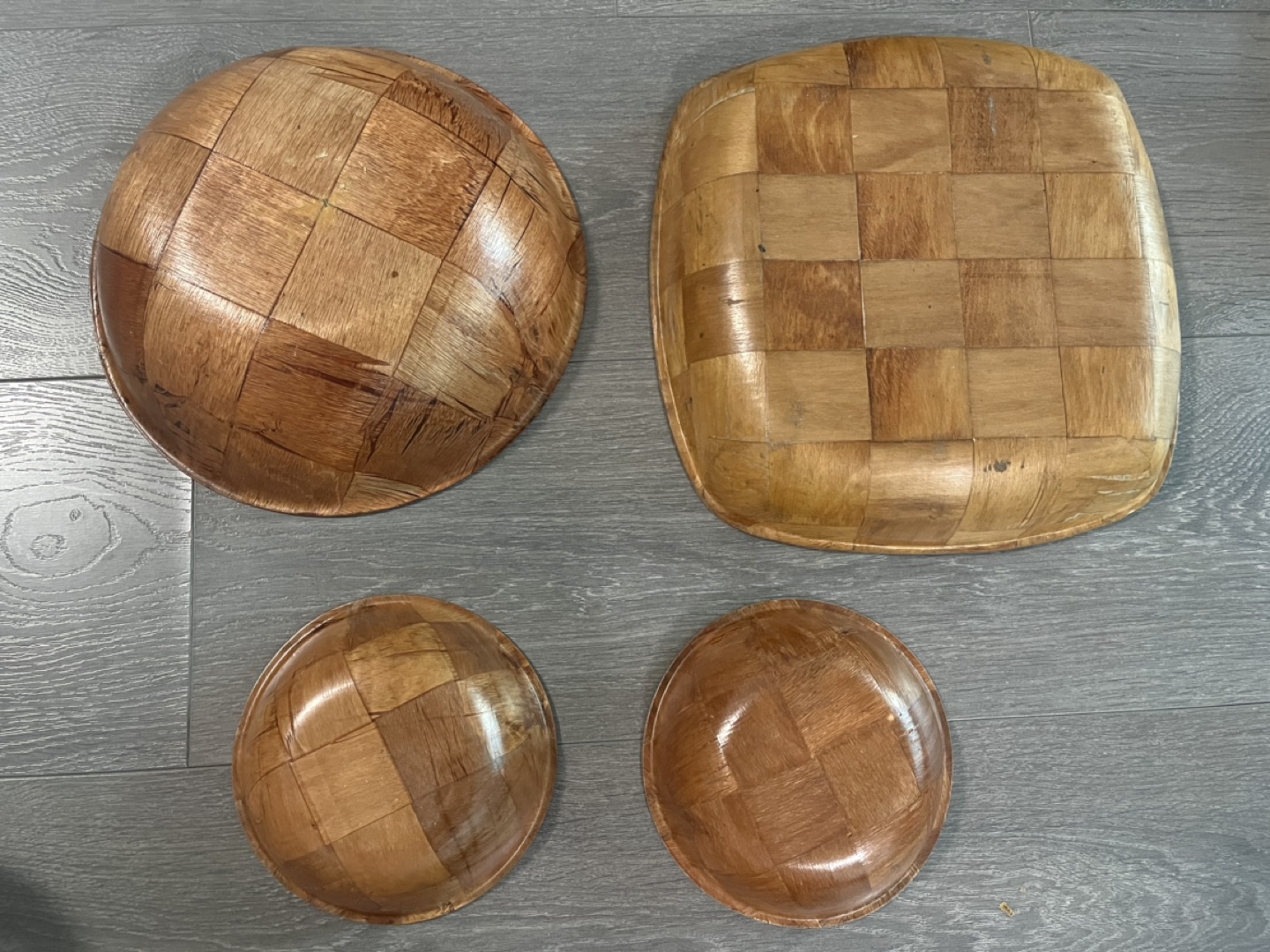 Set of wooden bowls - photo 2