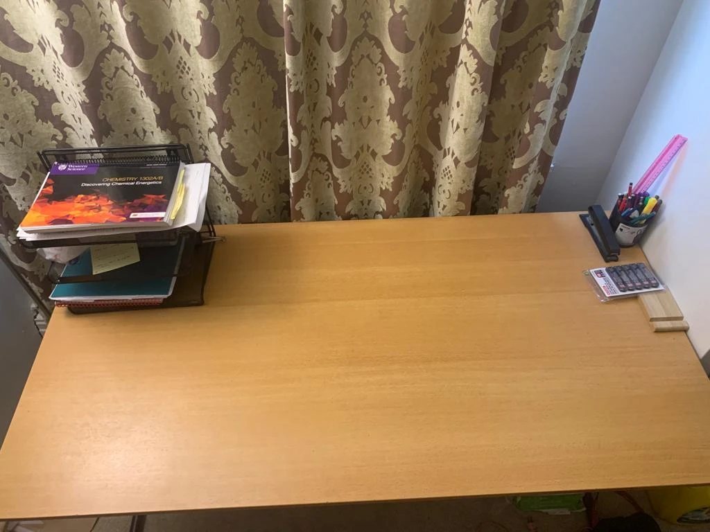 study desk - photo 2