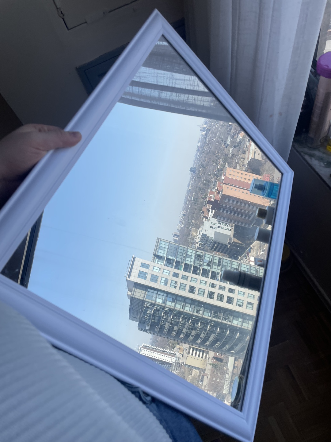 Mirror thumbnail