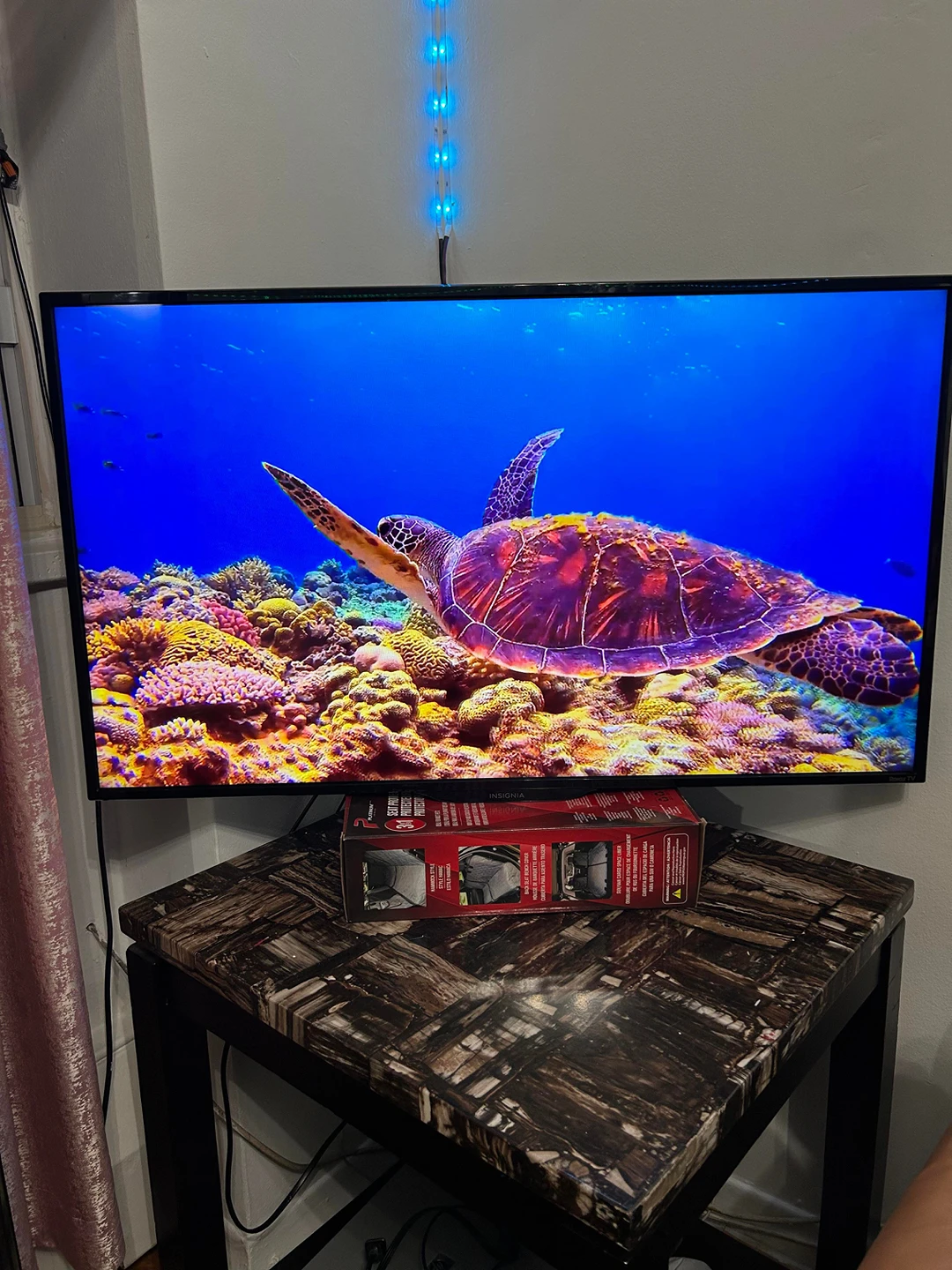 39" Insignia Smart-Roku TV - photo 5