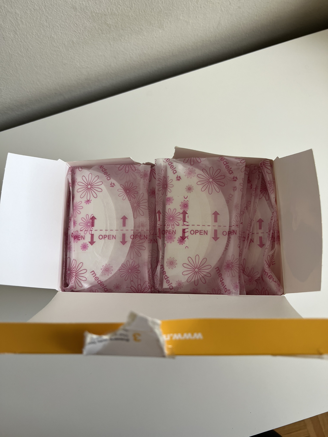 Medela nursing pads - photo 2