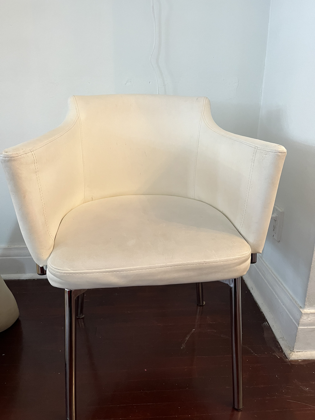 Structube Table and chairs - photo 3