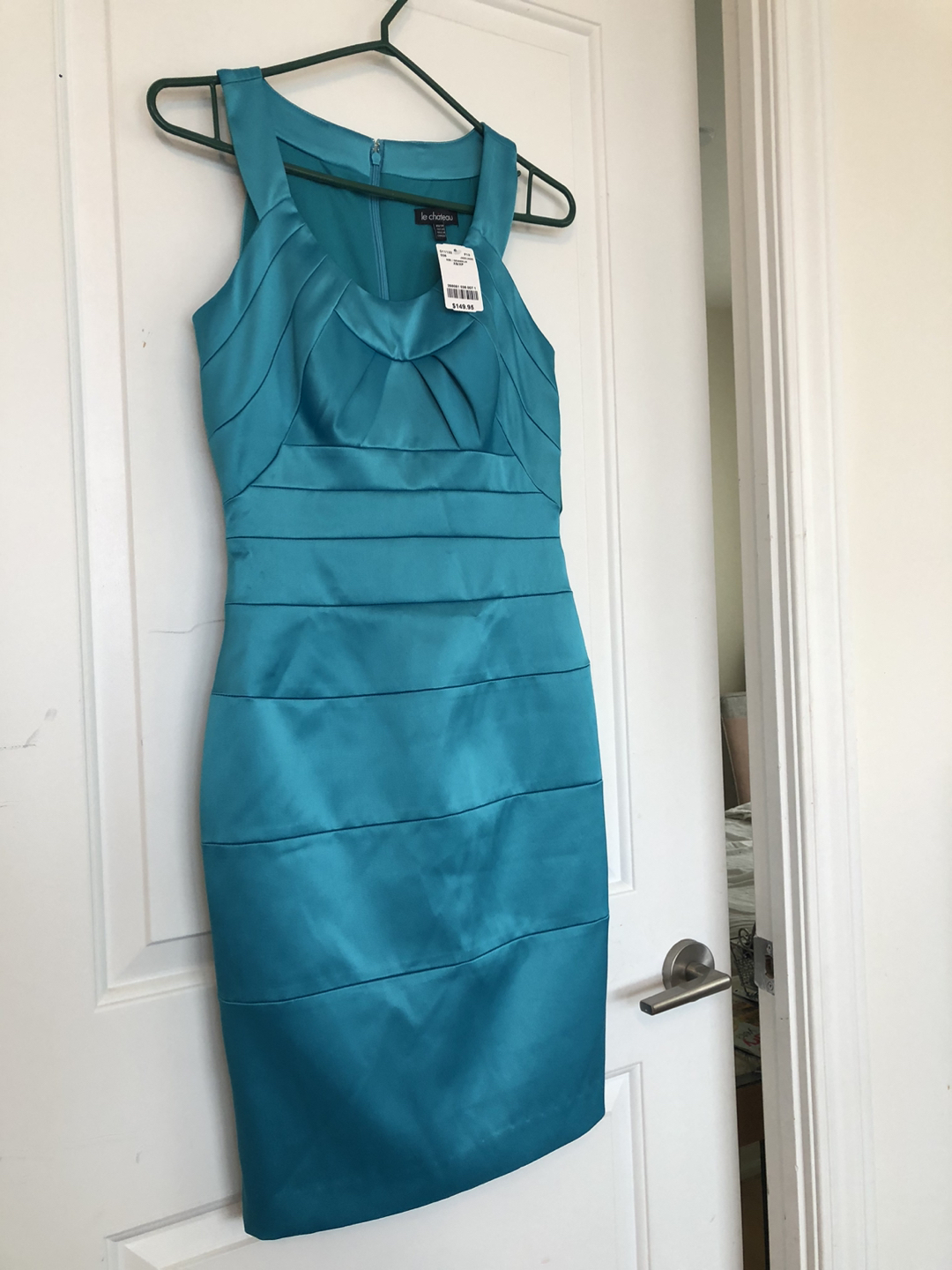 Brand New LE CHAUTIUEI Dress thumbnail