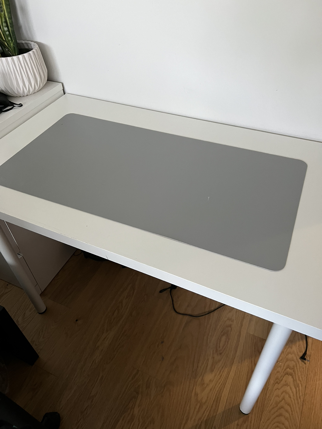 IKEA Desk - photo 2