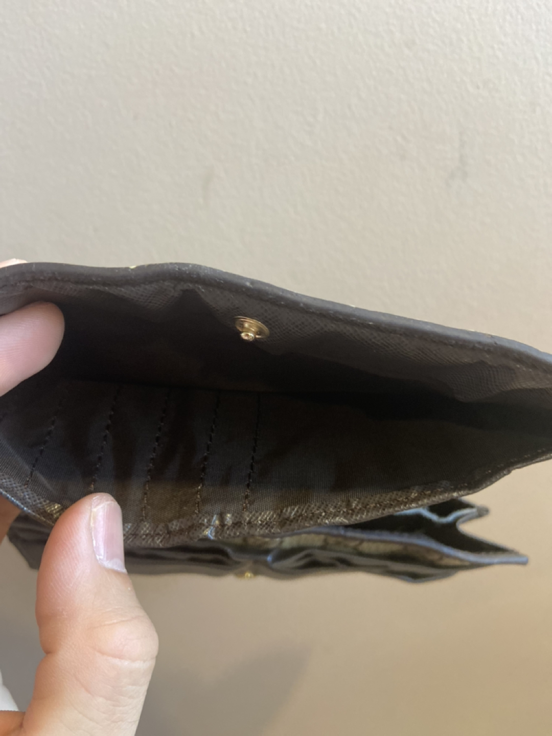 Long Wallet image indicator(5)