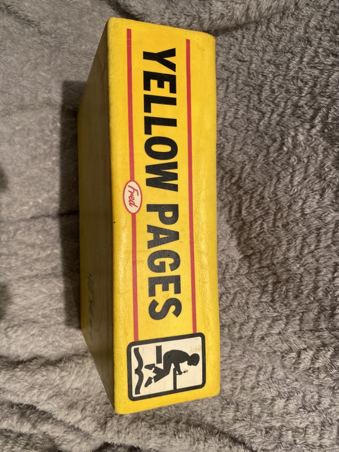 Fred - yellow pages kids portable booster seat - photo 2