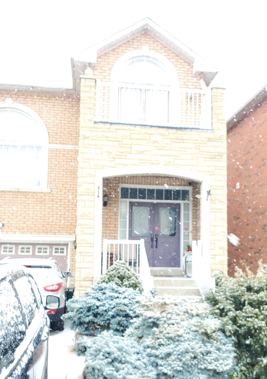 ROOM FOR RENT IN VAUGHAN