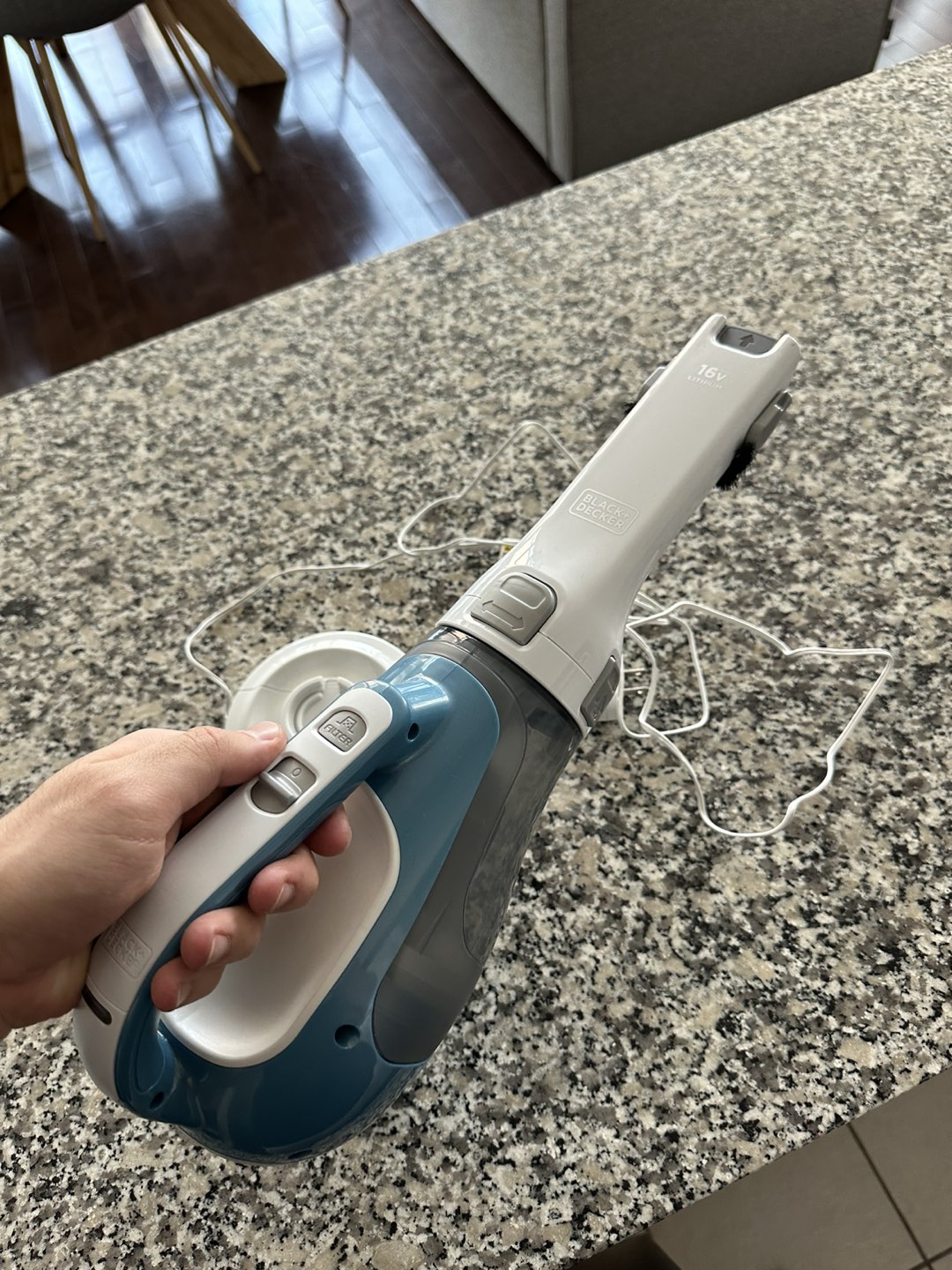 BLACK+DECKER Vacuum - photo 2