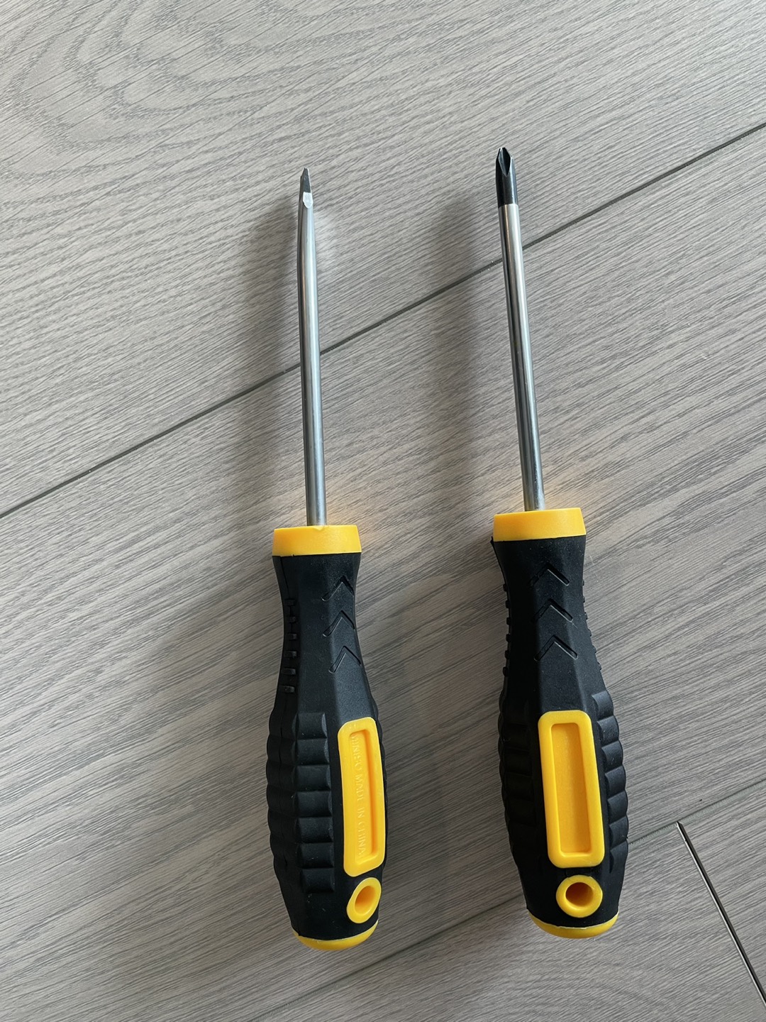 Screwdrivers *2
