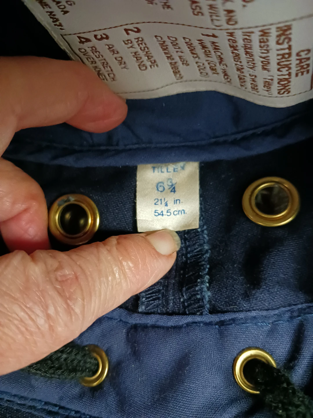 Tilley Bucket Hat image indicator(4)