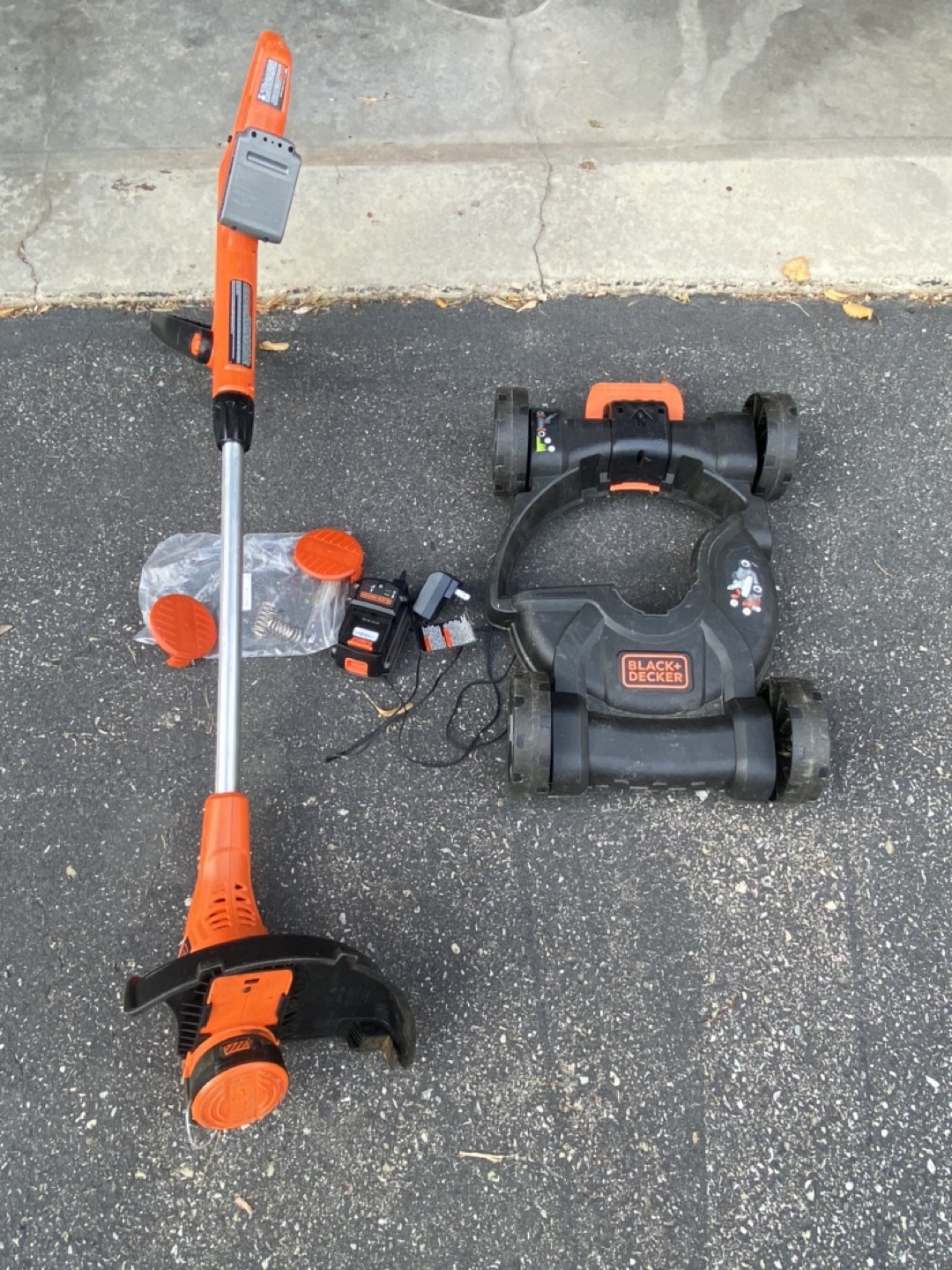 Lawnmower $130 black Decker thumbnail
