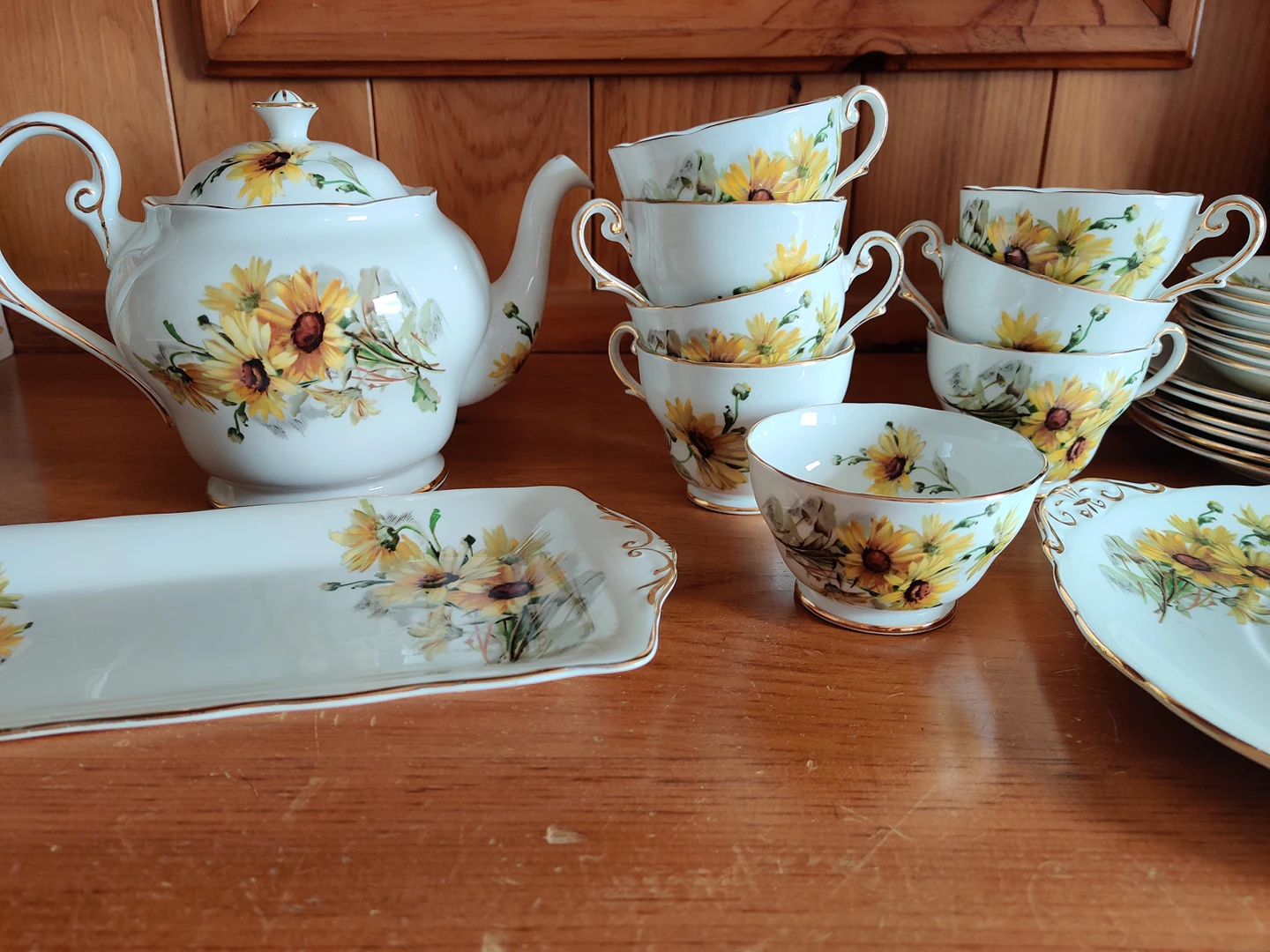 Bone China Tea Set thumbnail