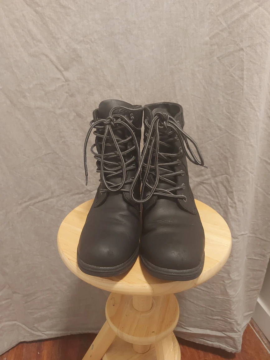 Women's Kodiak Claire Waterproof Boots 9.5 image indicator(4)