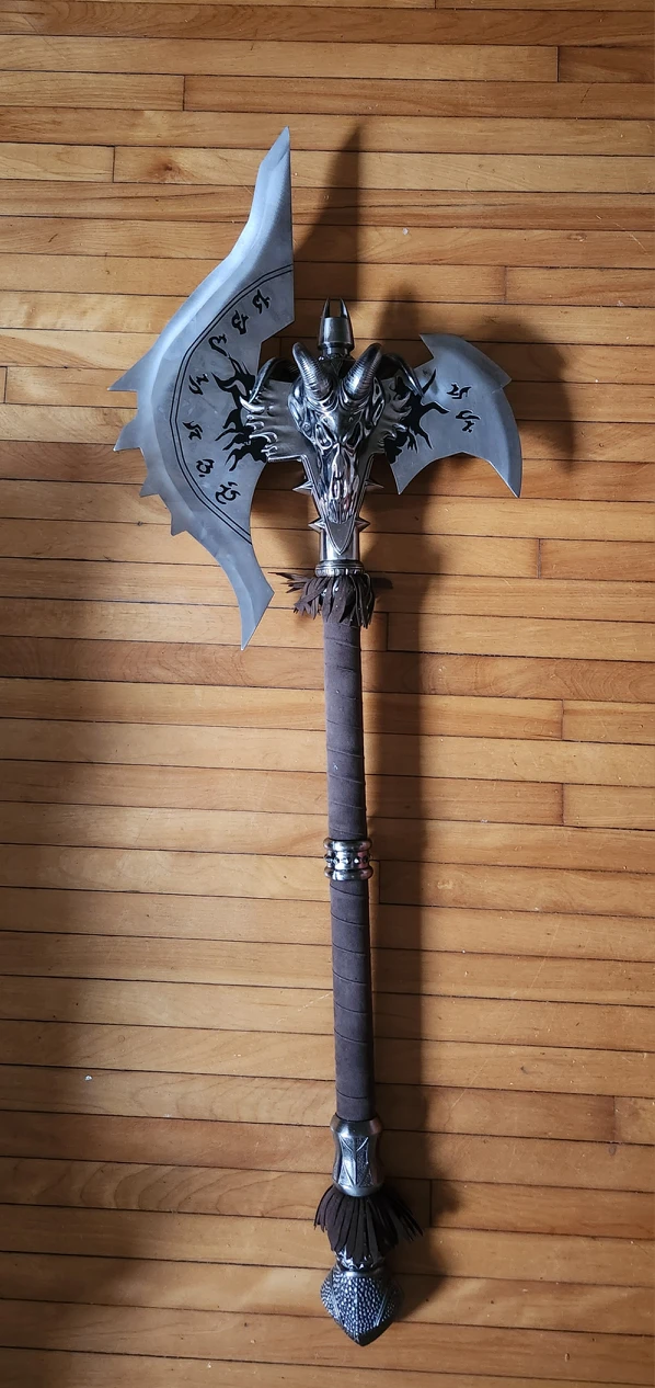 Axe of Shadowmourne replica - WorldOf Warcraft