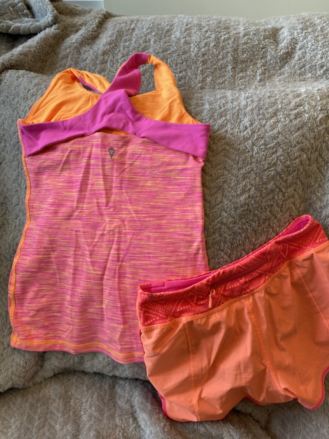 Iviva tank and shorts girls size 10 by Lululemon - like new image indicator(2)