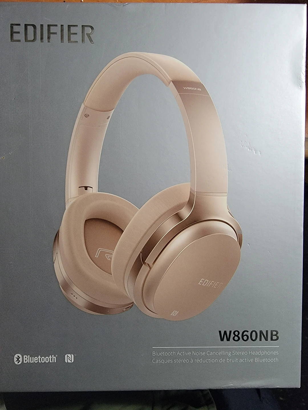 Brand new Bluetooth noise canceling headphones thumbnail