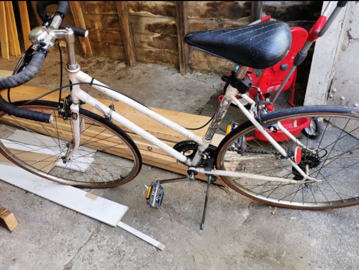 Older Road Bike, good condition thumbnail