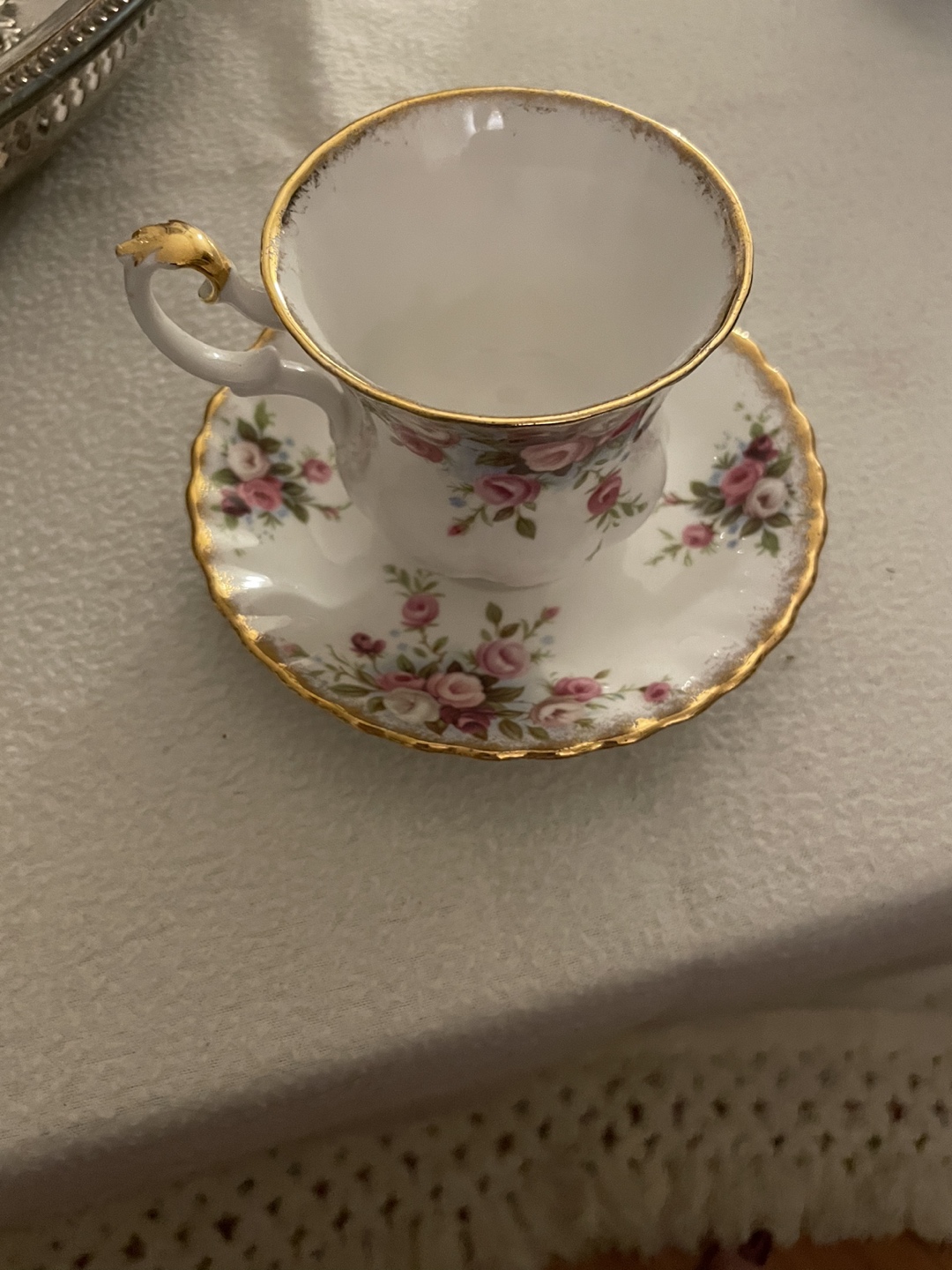 Royal Albert Cottage Garden tea cup and saucer thumbnail