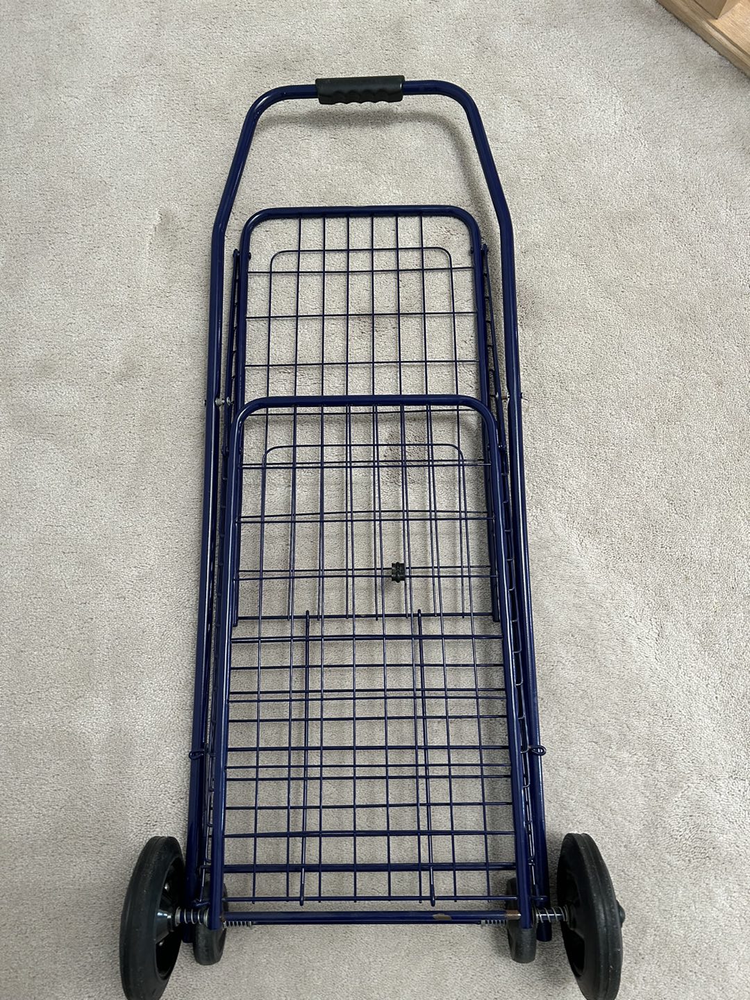 Metal shopping cart - photo 2