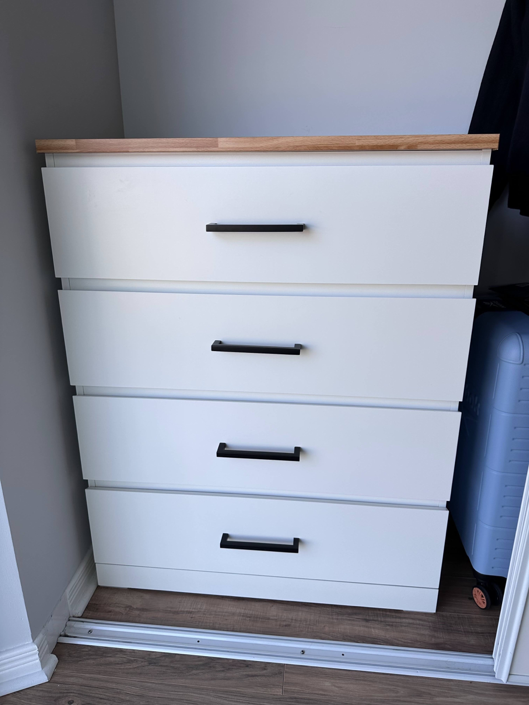 IKEA MALM Dresser - photo 5
