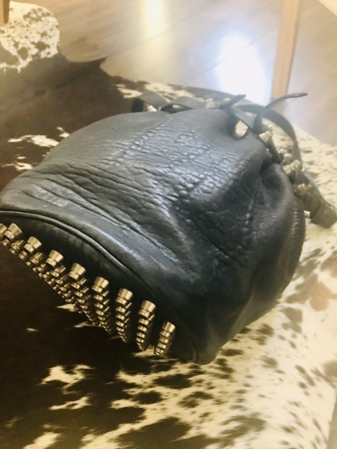 Alexander Wang Diego leather bucket bag M image indicator(5)