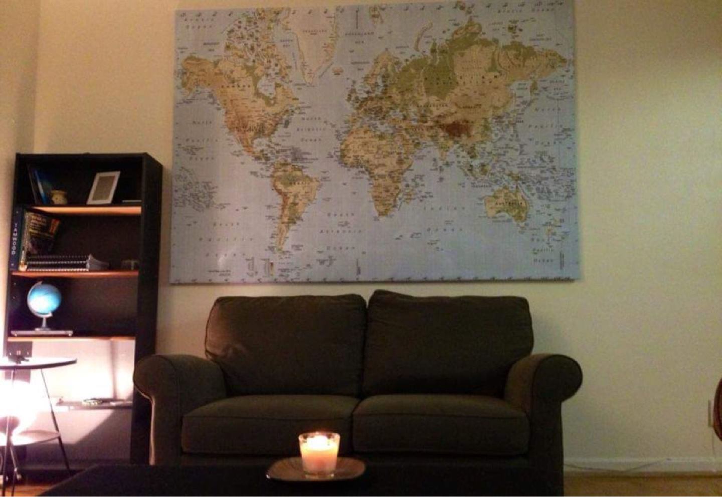 Wall art world map