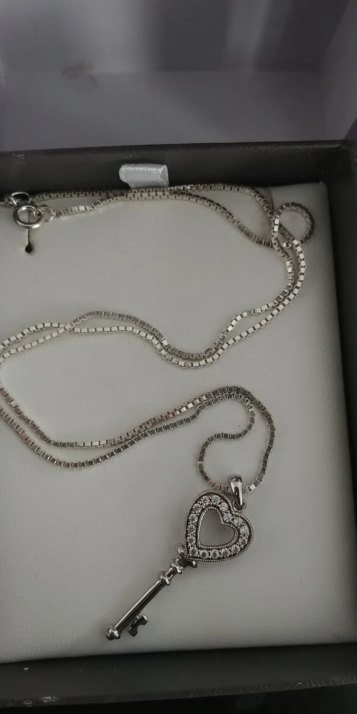 Heart Key Pendant Necklace (Like New) - photo 3