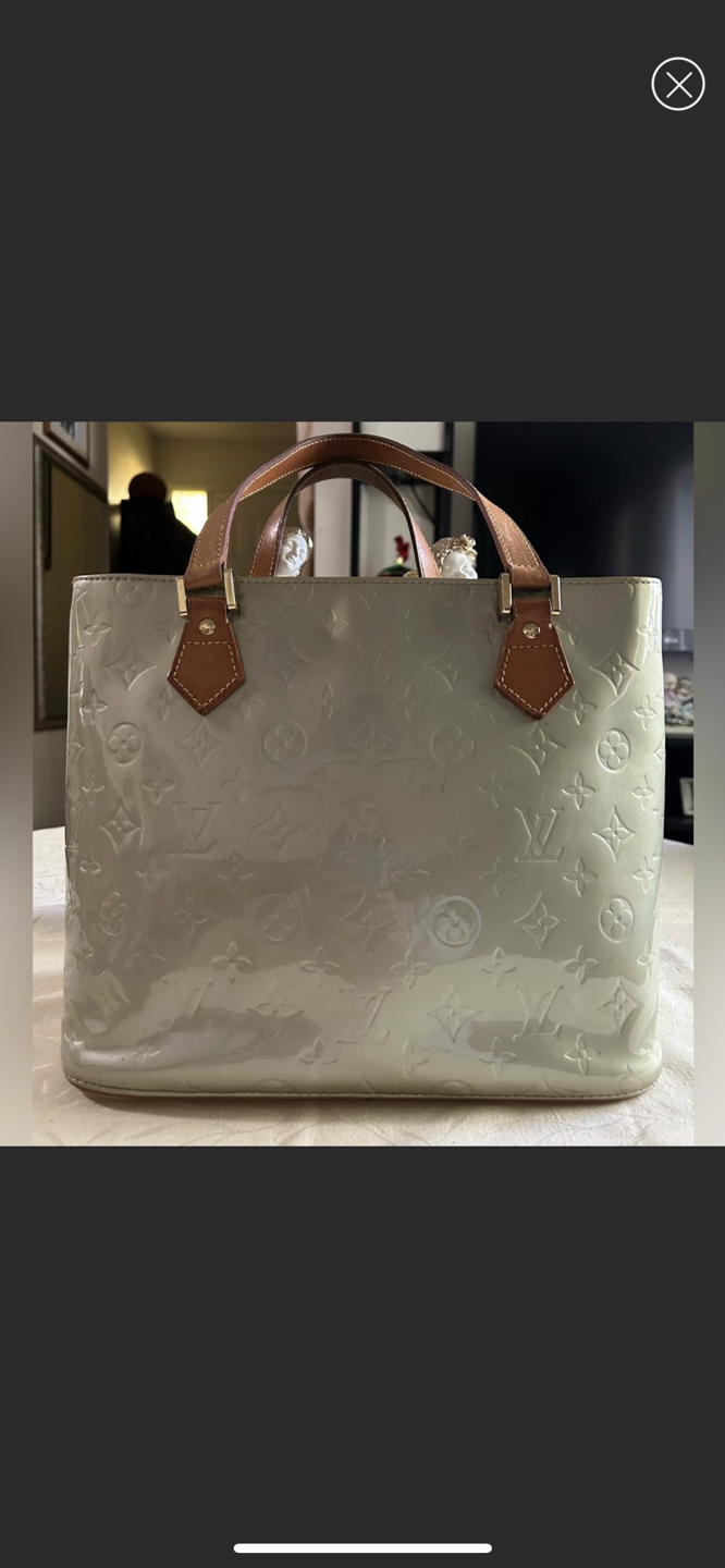 Authentic Louis Vuitton Vernis Mint Houston Monogram Bag - photo 2