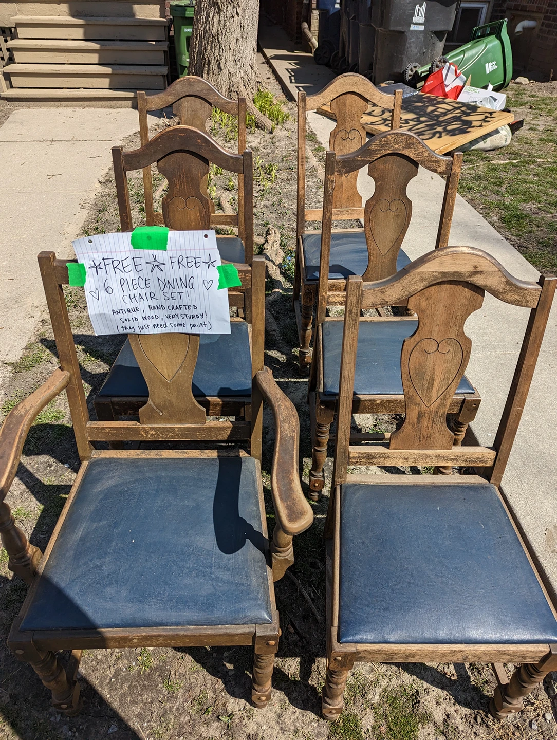 Free dining chair set *curb alert* thumbnail