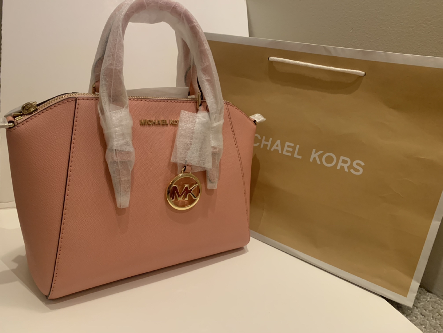 Michael Kors Ciara medium message bag thumbnail