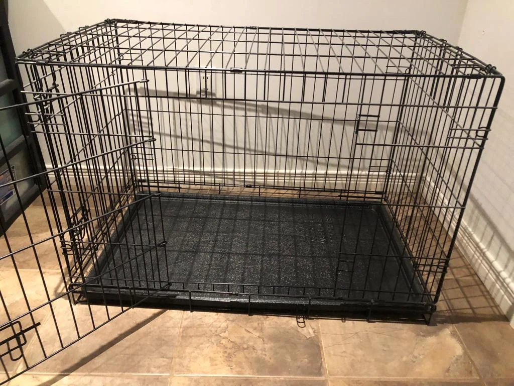 Medium Dog Crate (36 Inch) with Tray, Double Door and Divider