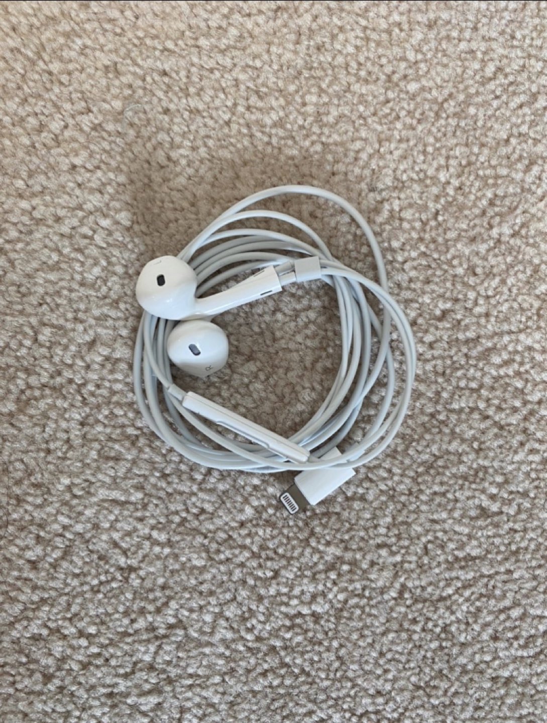 Apple Headphones thumbnail