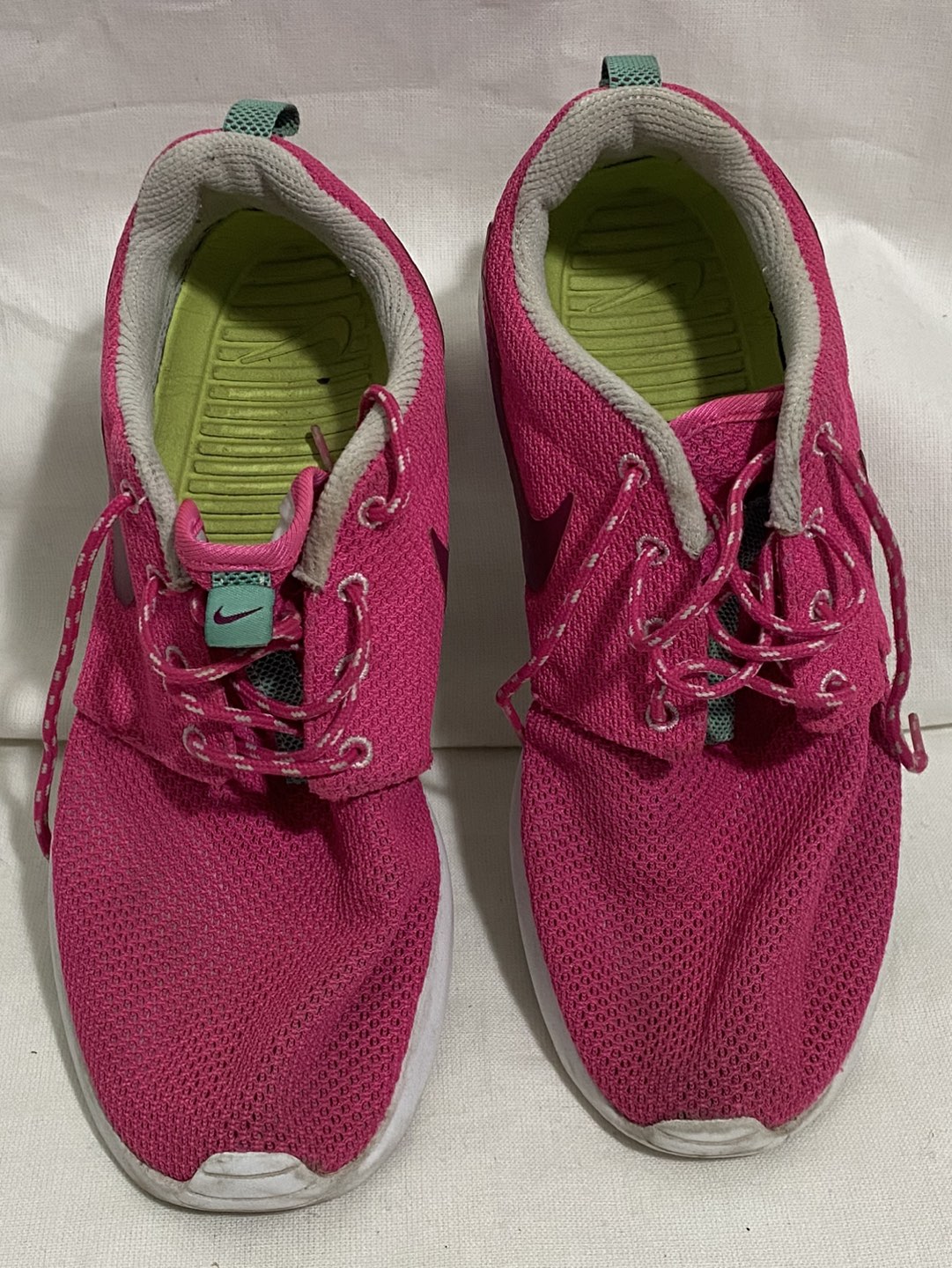 Nike Pink Net Sneakers Runners Size 9 image indicator(5)