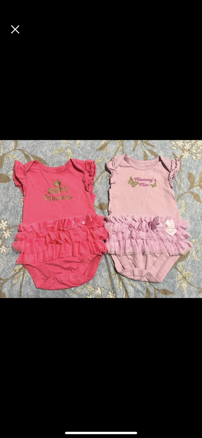 Brand new baby’s clothes thumbnail