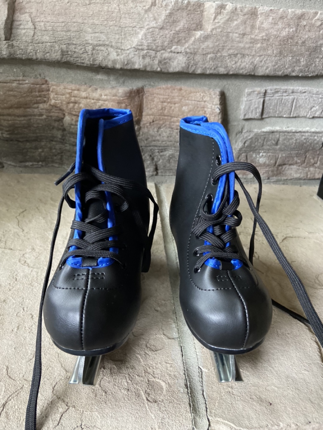 American Ice Skates image indicator(3)