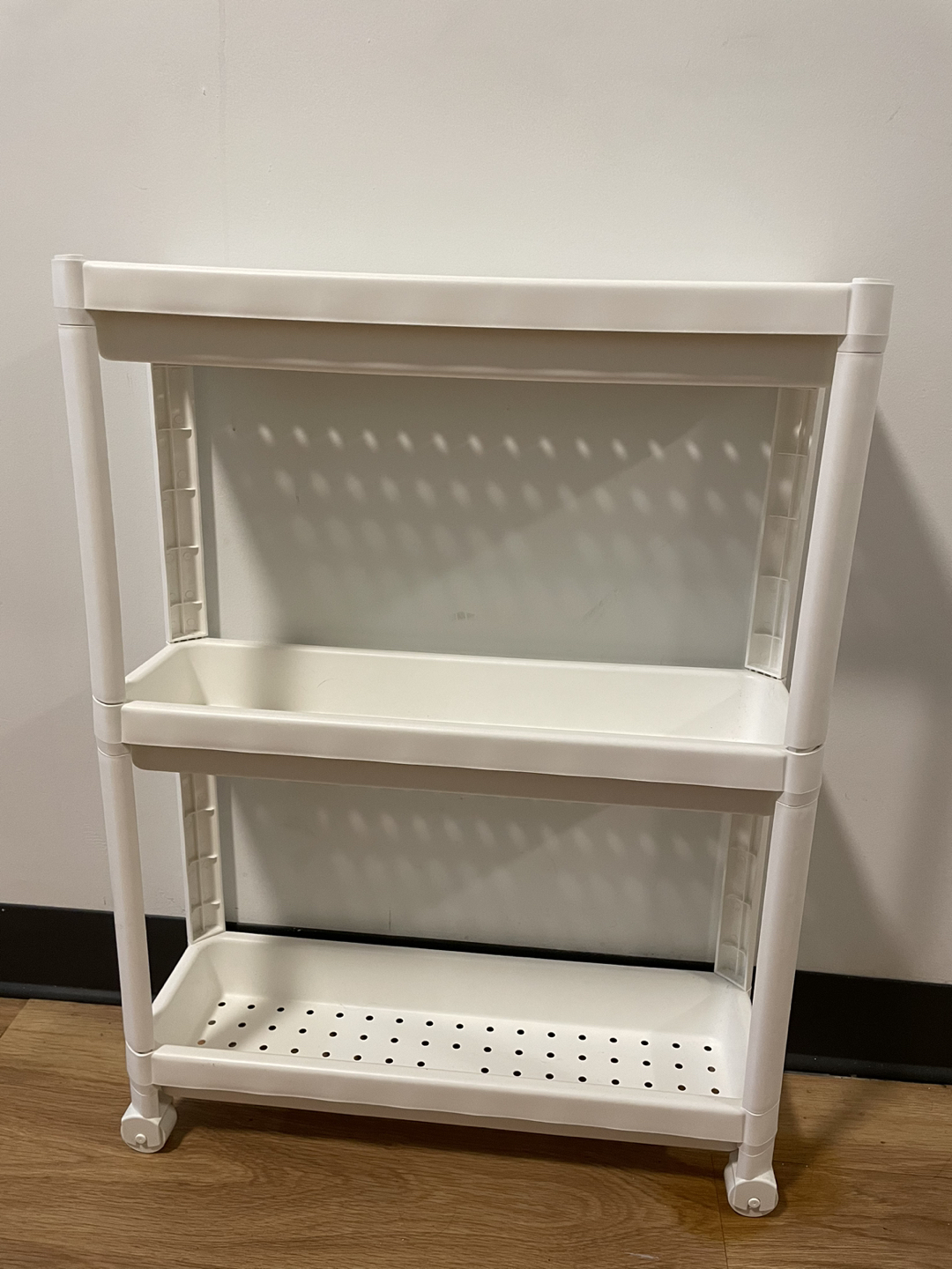 WHITE 3 TEIR STORAGE KART ON WHEELS
