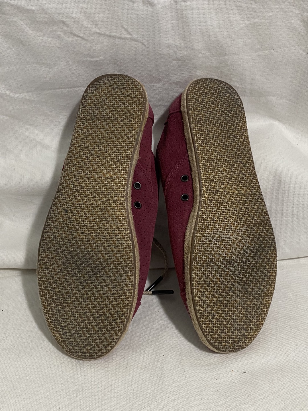 Toms Shoes Burgundy Size 8.5 image indicator(7)