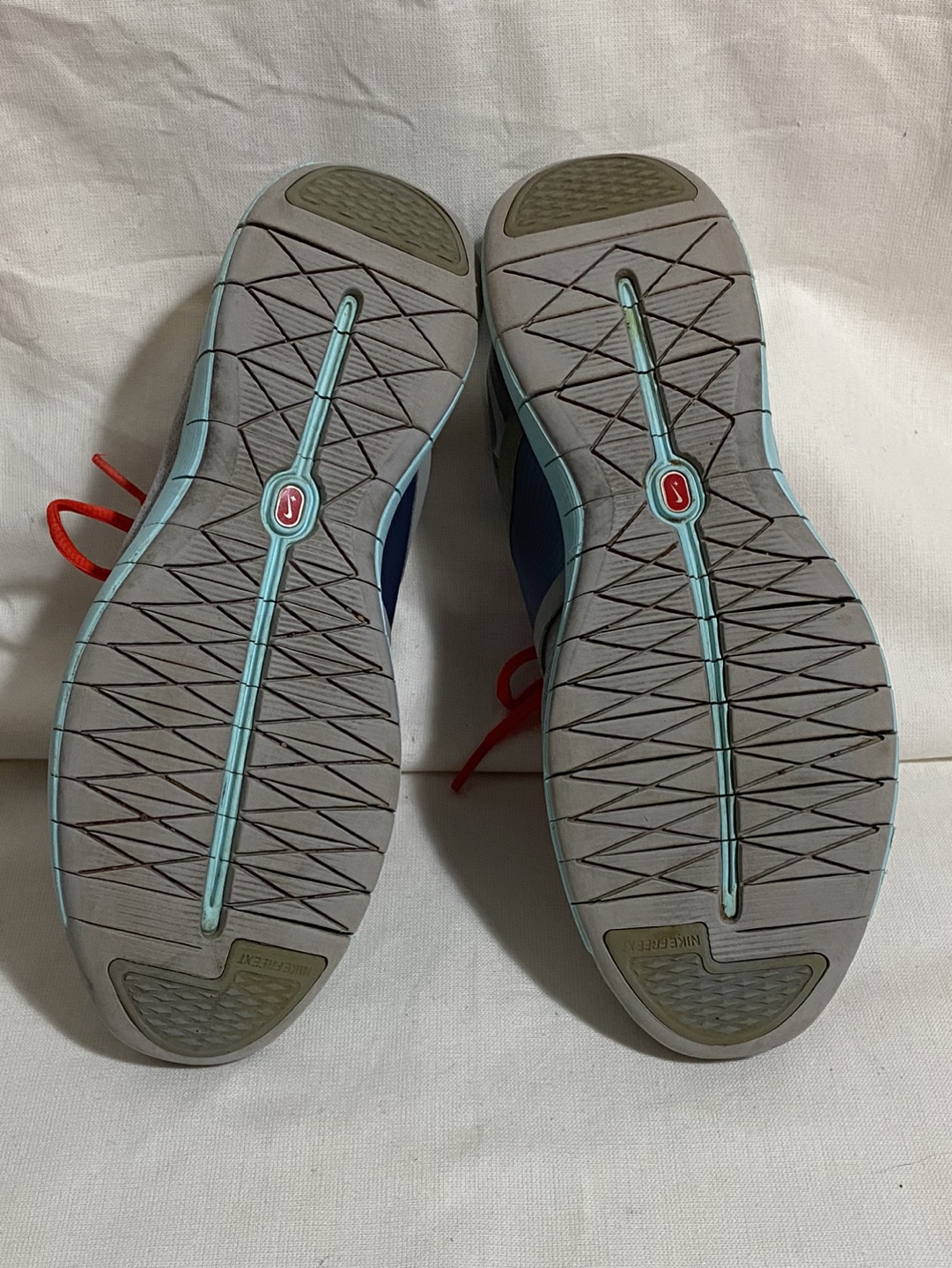 Nike Trainer Sneakers Runners Size 9 image indicator(6)