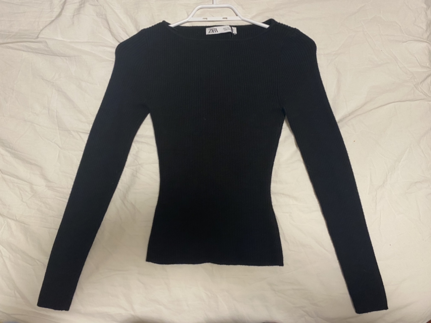 Zara figure hugging long sleeved (M)